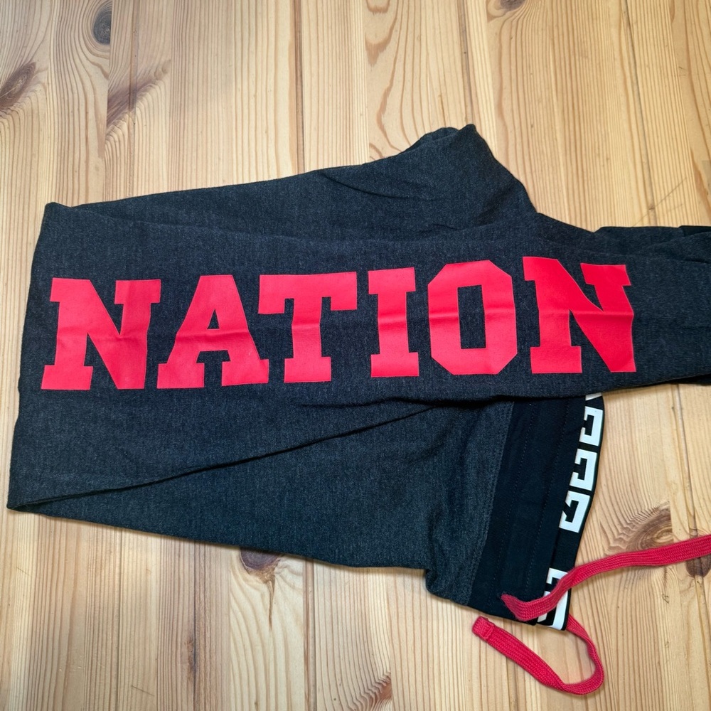 PINK by Victoria’s Secret PINK Nation Charcoal Gray & Red Leggings Small - Picture 2 of 5